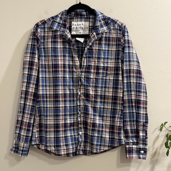 Frank & Eileen Medium Plaid Barry Button Up Shirt USA Casual Designer Coastal